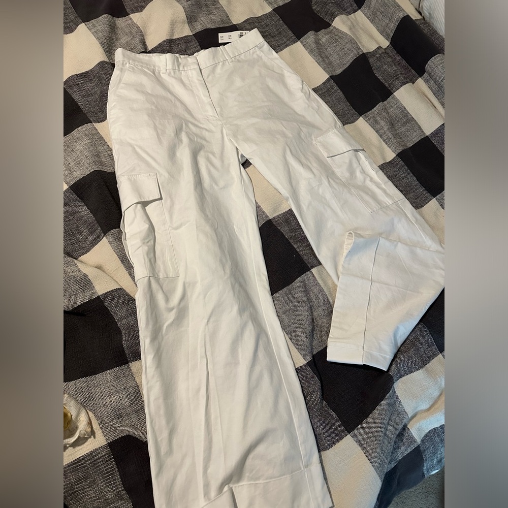 A&F cotton cargo pants